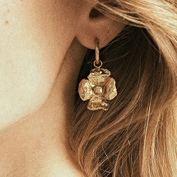 Vintage Asymmetric Flower Earrings •C9748